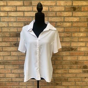 Notations White Short-sleeve Button-up Blouse